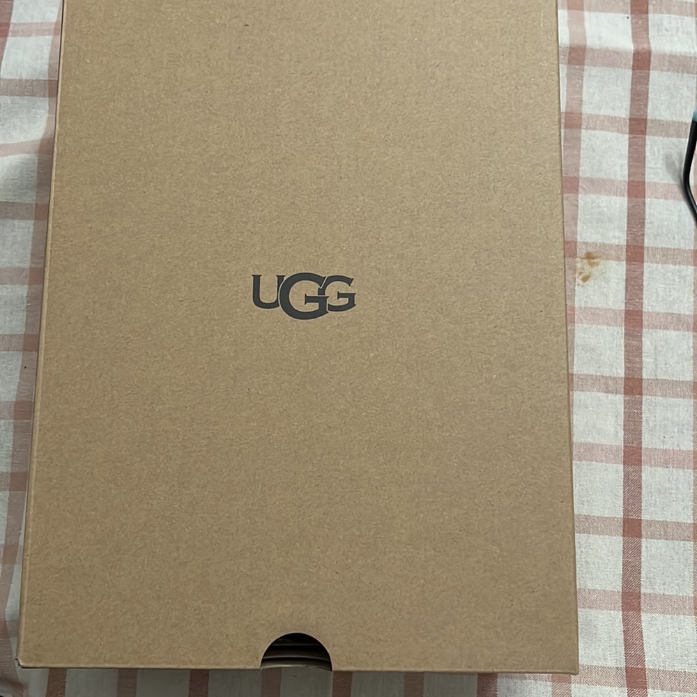 Sling back Ugg sandals - Picture 6 of 9